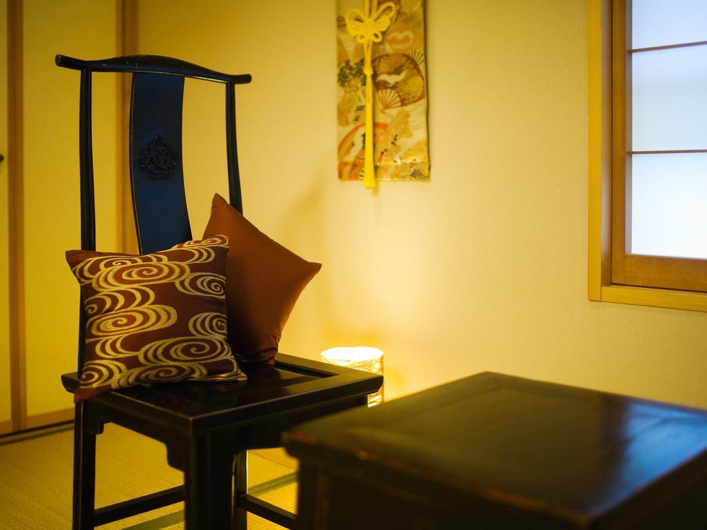 Yukimurasaki Takayama  Chambre photo